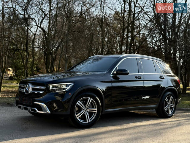 Чорний Мерседес ГЛЦ-Клас, об'ємом двигуна 2 л та пробігом 177 тис. км за 36800 $, фото 1 на Automoto.ua