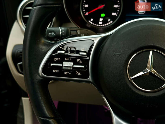 Черный Мерседес ГЛЦ-Класс, объемом двигателя 2 л и пробегом 66 тыс. км за 32000 $, фото 46 на Automoto.ua