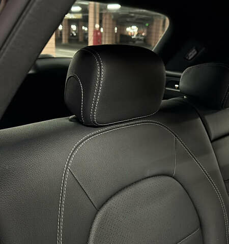 Черный Мерседес ГЛЦ-Класс, объемом двигателя 1.99 л и пробегом 126 тыс. км за 35900 $, фото 7 на Automoto.ua