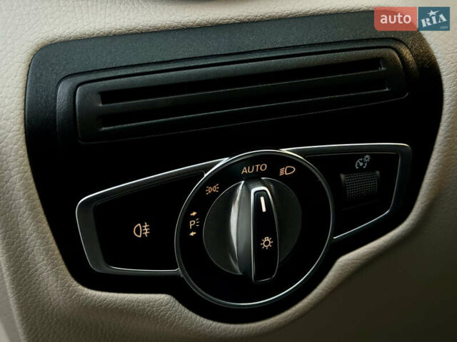 Черный Мерседес ГЛЦ-Класс, объемом двигателя 2 л и пробегом 66 тыс. км за 32000 $, фото 45 на Automoto.ua