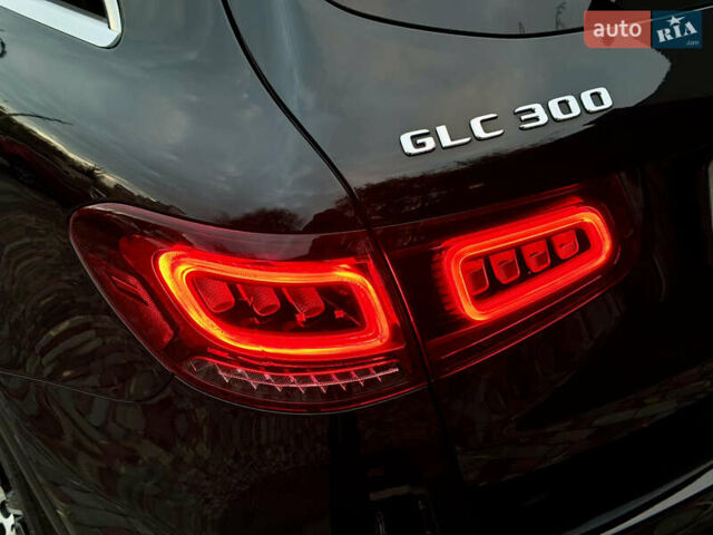 Черный Мерседес ГЛЦ-Класс, объемом двигателя 2 л и пробегом 66 тыс. км за 32000 $, фото 20 на Automoto.ua