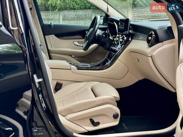 Черный Мерседес ГЛЦ-Класс, объемом двигателя 1.95 л и пробегом 190 тыс. км за 35000 $, фото 26 на Automoto.ua