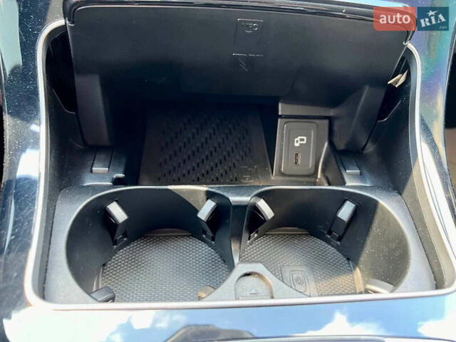Черный Мерседес ГЛЦ-Класс, объемом двигателя 1.99 л и пробегом 102 тыс. км за 40200 $, фото 19 на Automoto.ua