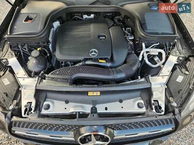 Черный Мерседес ГЛЦ-Класс, объемом двигателя 1.95 л и пробегом 74 тыс. км за 12300 $, фото 10 на Automoto.ua