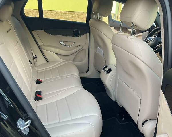 Мерседес ГЛЦ-Класс 2021 в Яворове на Automoto.ua Черный Мерседес ГЛЦ-Класс, объемом двигателя 1.9 л и пробегом 17 тыс. км за 50500 $, фото 6 на Automoto.ua