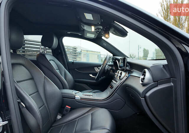 Черный Мерседес ГЛЦ-Класс, объемом двигателя 1.99 л и пробегом 29 тыс. км за 37990 $, фото 10 на Automoto.ua