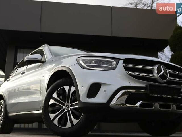 Чорний Мерседес ГЛЦ-Клас, об'ємом двигуна 1.99 л та пробігом 99 тис. км за 44899 $, фото 43 на Automoto.ua