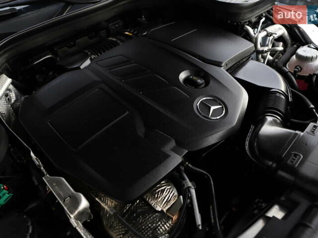 Чорний Мерседес ГЛЦ-Клас, об'ємом двигуна 1.99 л та пробігом 99 тис. км за 44899 $, фото 107 на Automoto.ua