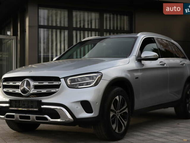 Чорний Мерседес ГЛЦ-Клас, об'ємом двигуна 1.99 л та пробігом 99 тис. км за 44899 $, фото 28 на Automoto.ua