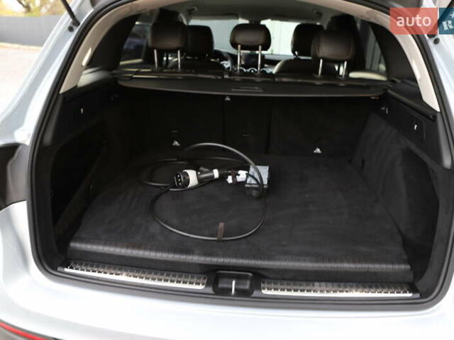 Чорний Мерседес ГЛЦ-Клас, об'ємом двигуна 1.99 л та пробігом 99 тис. км за 44899 $, фото 88 на Automoto.ua