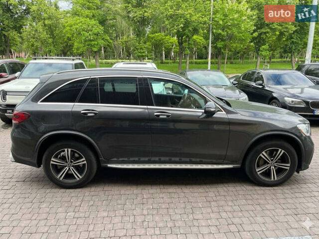 Чорний Мерседес ГЛЦ-Клас, об'ємом двигуна 1.99 л та пробігом 61 тис. км за 37500 $, фото 3 на Automoto.ua