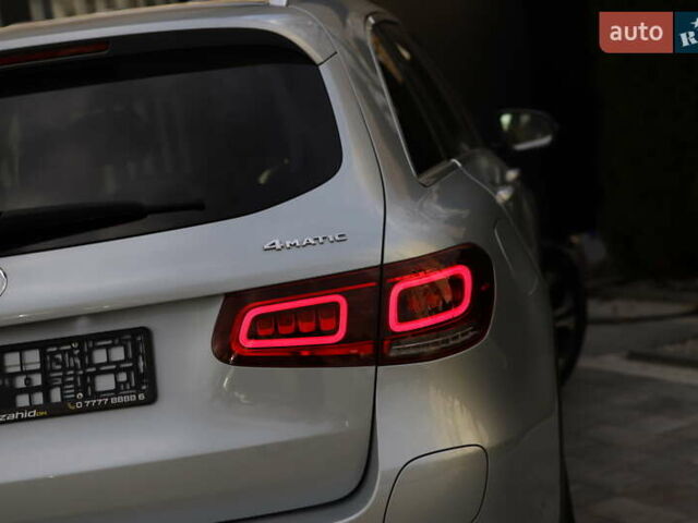 Чорний Мерседес ГЛЦ-Клас, об'ємом двигуна 1.99 л та пробігом 99 тис. км за 44899 $, фото 47 на Automoto.ua