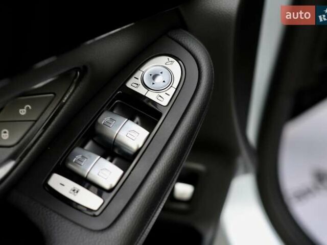 Чорний Мерседес ГЛЦ-Клас, об'ємом двигуна 1.99 л та пробігом 99 тис. км за 44899 $, фото 68 на Automoto.ua