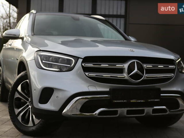 Чорний Мерседес ГЛЦ-Клас, об'ємом двигуна 1.99 л та пробігом 99 тис. км за 44899 $, фото 42 на Automoto.ua