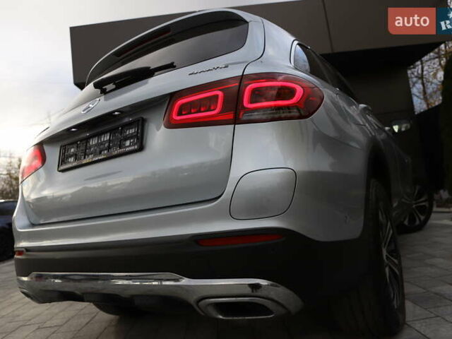 Чорний Мерседес ГЛЦ-Клас, об'ємом двигуна 1.99 л та пробігом 99 тис. км за 44899 $, фото 58 на Automoto.ua