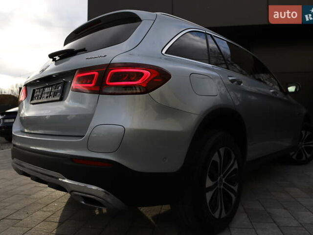 Чорний Мерседес ГЛЦ-Клас, об'ємом двигуна 1.99 л та пробігом 99 тис. км за 44899 $, фото 49 на Automoto.ua