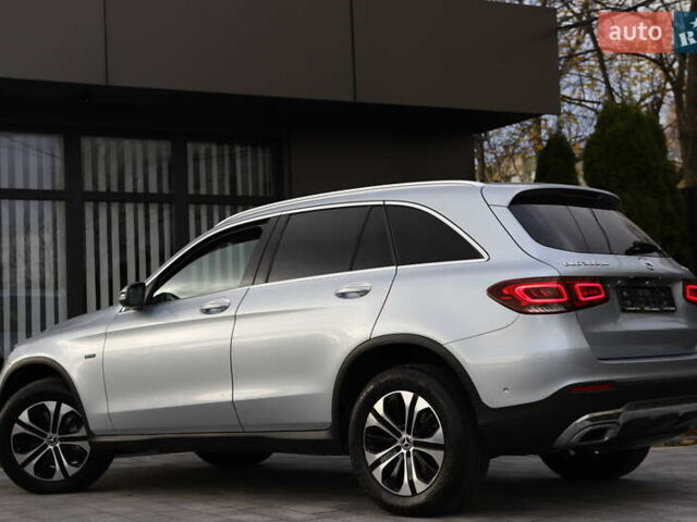 Чорний Мерседес ГЛЦ-Клас, об'ємом двигуна 1.99 л та пробігом 99 тис. км за 44899 $, фото 6 на Automoto.ua