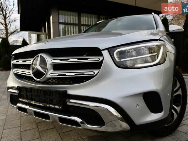 Чорний Мерседес ГЛЦ-Клас, об'ємом двигуна 1.99 л та пробігом 99 тис. км за 44899 $, фото 13 на Automoto.ua