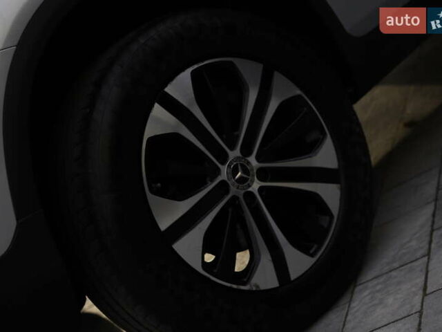 Чорний Мерседес ГЛЦ-Клас, об'ємом двигуна 1.99 л та пробігом 99 тис. км за 44899 $, фото 52 на Automoto.ua