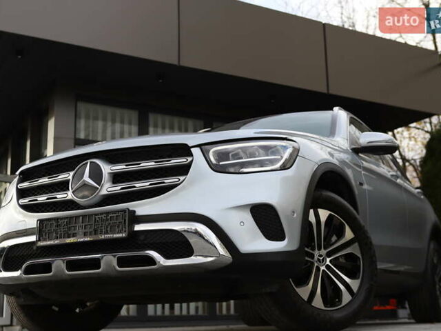 Чорний Мерседес ГЛЦ-Клас, об'ємом двигуна 1.99 л та пробігом 99 тис. км за 44899 $, фото 19 на Automoto.ua