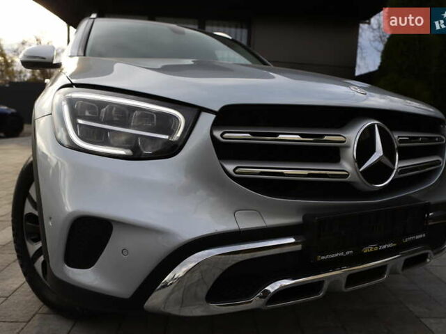 Чорний Мерседес ГЛЦ-Клас, об'ємом двигуна 1.99 л та пробігом 99 тис. км за 44899 $, фото 35 на Automoto.ua