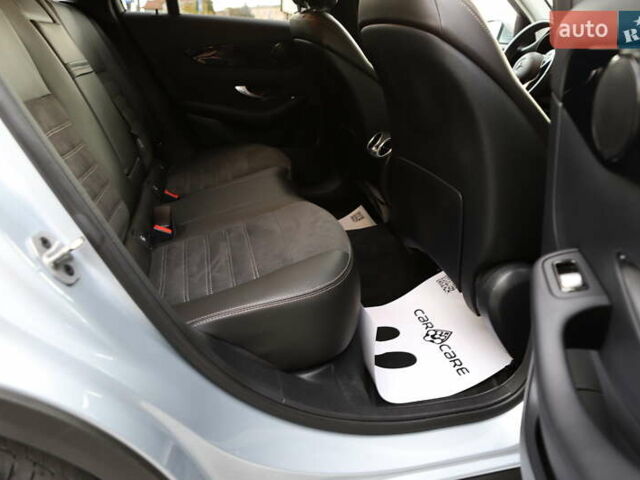 Чорний Мерседес ГЛЦ-Клас, об'ємом двигуна 1.99 л та пробігом 99 тис. км за 44899 $, фото 82 на Automoto.ua