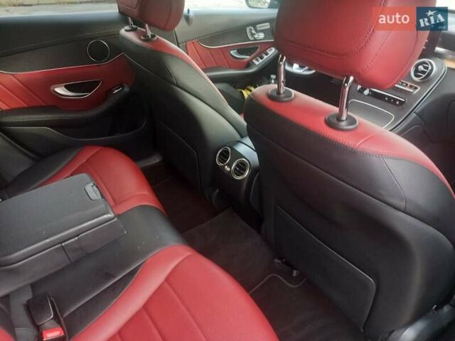 Черный Мерседес ГЛЦ-Класс, объемом двигателя 1.99 л и пробегом 108 тыс. км за 50000 $, фото 2 на Automoto.ua