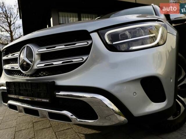Чорний Мерседес ГЛЦ-Клас, об'ємом двигуна 1.99 л та пробігом 99 тис. км за 44899 $, фото 21 на Automoto.ua