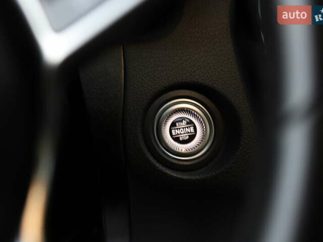 Чорний Мерседес ГЛЦ-Клас, об'ємом двигуна 1.99 л та пробігом 99 тис. км за 44899 $, фото 94 на Automoto.ua