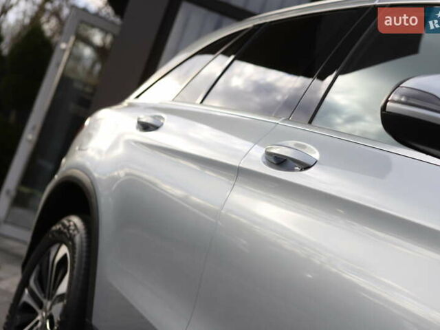 Чорний Мерседес ГЛЦ-Клас, об'ємом двигуна 1.99 л та пробігом 99 тис. км за 44899 $, фото 40 на Automoto.ua