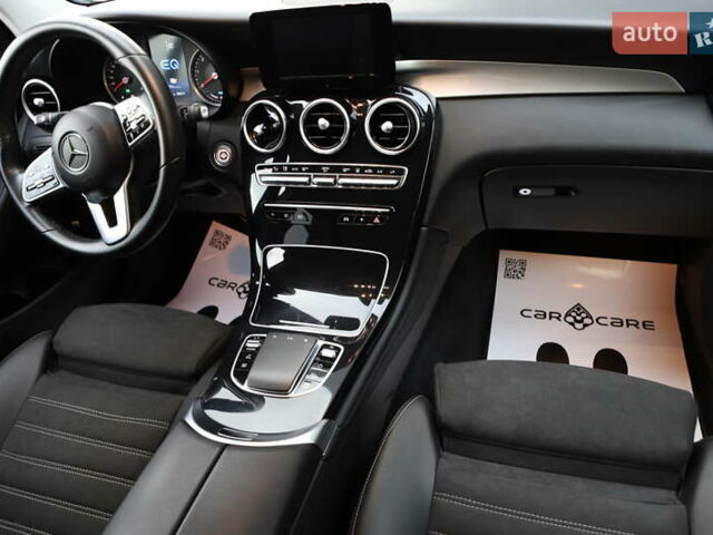 Чорний Мерседес ГЛЦ-Клас, об'ємом двигуна 1.99 л та пробігом 99 тис. км за 44899 $, фото 81 на Automoto.ua