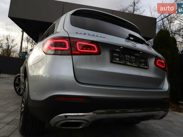 Чорний Мерседес ГЛЦ-Клас, об'ємом двигуна 1.99 л та пробігом 99 тис. км за 44899 $, фото 61 на Automoto.ua