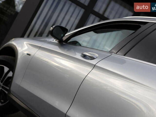 Чорний Мерседес ГЛЦ-Клас, об'ємом двигуна 1.99 л та пробігом 99 тис. км за 44899 $, фото 63 на Automoto.ua