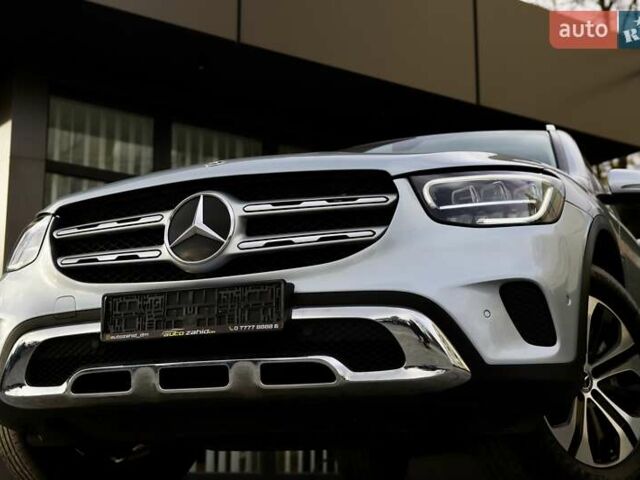 Чорний Мерседес ГЛЦ-Клас, об'ємом двигуна 1.99 л та пробігом 99 тис. км за 44899 $, фото 20 на Automoto.ua