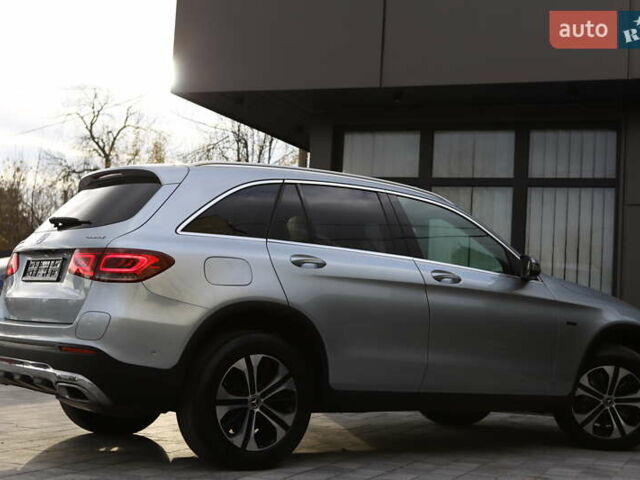 Чорний Мерседес ГЛЦ-Клас, об'ємом двигуна 1.99 л та пробігом 99 тис. км за 44899 $, фото 7 на Automoto.ua