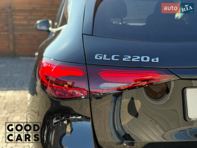 Черный Мерседес ГЛЦ-Класс, объемом двигателя 1.99 л и пробегом 53 тыс. км за 63000 $, фото 12 на Automoto.ua