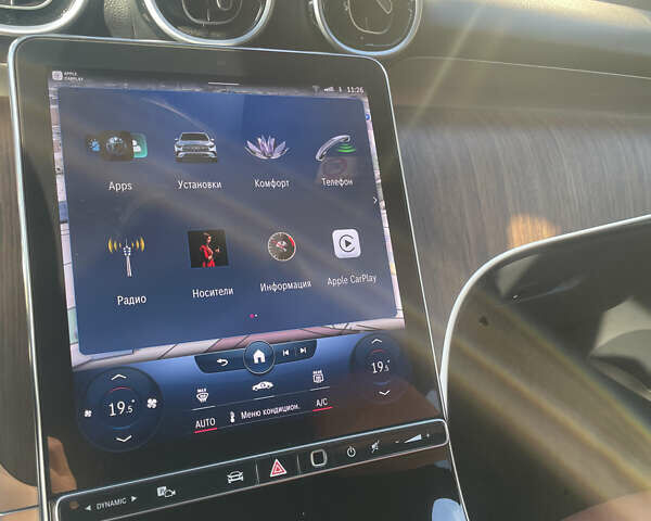 Чорний Мерседес ГЛЦ-Клас, об'ємом двигуна 1.99 л та пробігом 46 тис. км за 71500 $, фото 59 на Automoto.ua