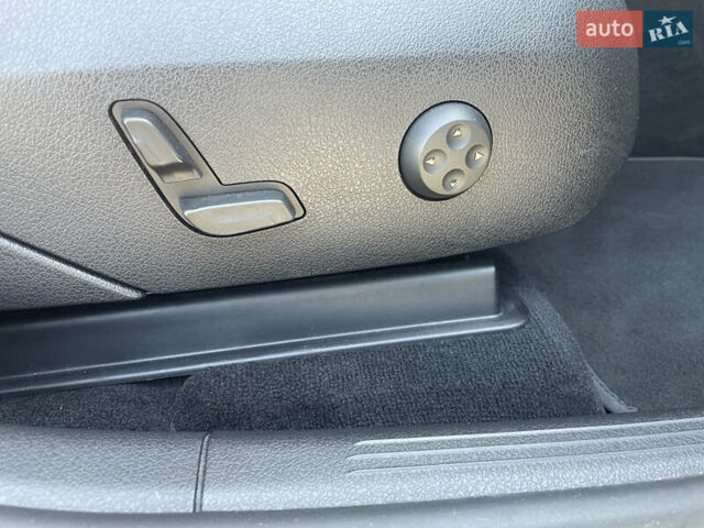 Чорний Мерседес ГЛЦ-Клас, об'ємом двигуна 1.99 л та пробігом 46 тис. км за 71500 $, фото 41 на Automoto.ua