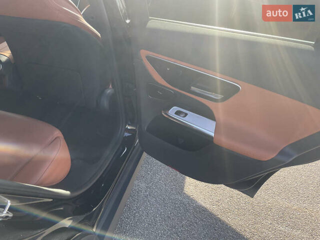 Чорний Мерседес ГЛЦ-Клас, об'ємом двигуна 1.99 л та пробігом 46 тис. км за 71500 $, фото 39 на Automoto.ua