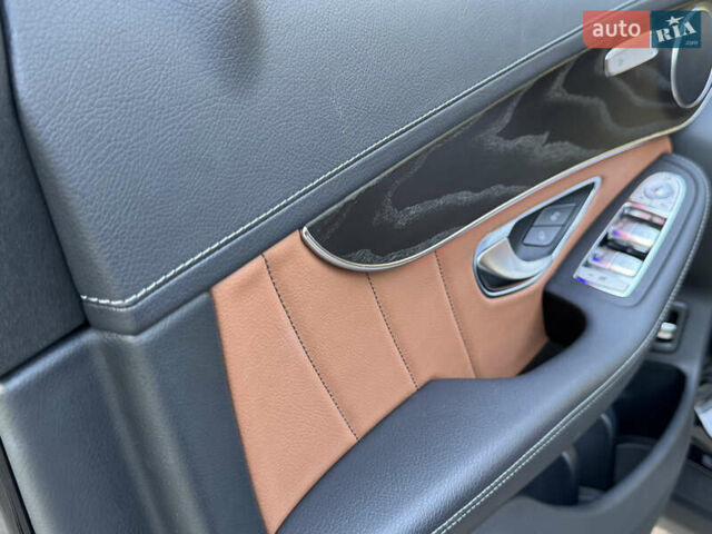 Черный Мерседес ГЛЦ-Класс, объемом двигателя 2 л и пробегом 50 тыс. км за 63950 $, фото 32 на Automoto.ua