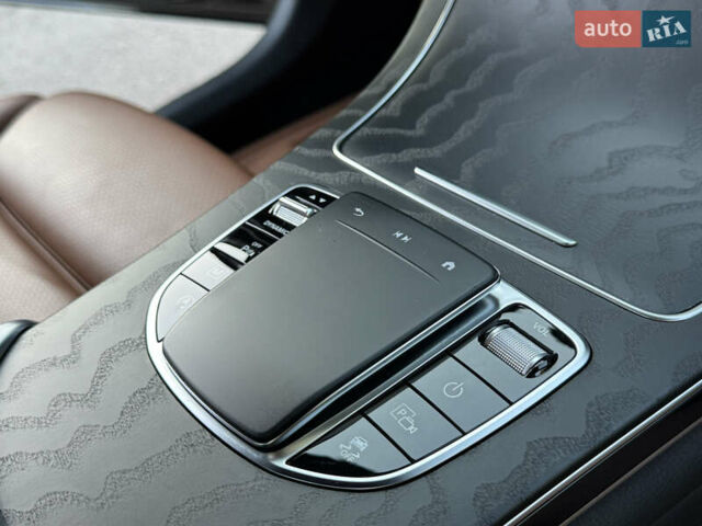 Черный Мерседес ГЛЦ-Класс, объемом двигателя 2 л и пробегом 50 тыс. км за 63950 $, фото 66 на Automoto.ua