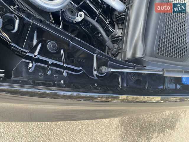 Чорний Мерседес ГЛЦ-Клас, об'ємом двигуна 1.99 л та пробігом 46 тис. км за 71500 $, фото 45 на Automoto.ua