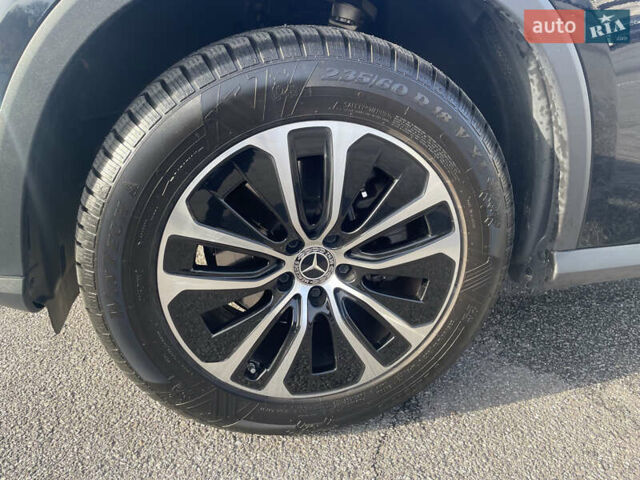 Чорний Мерседес ГЛЦ-Клас, об'ємом двигуна 1.99 л та пробігом 46 тис. км за 71500 $, фото 4 на Automoto.ua
