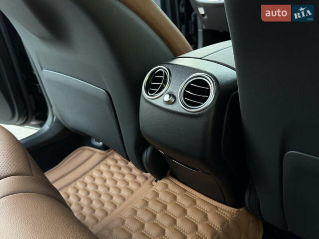 Черный Мерседес ГЛЦ-Класс, объемом двигателя 2 л и пробегом 50 тыс. км за 63950 $, фото 72 на Automoto.ua