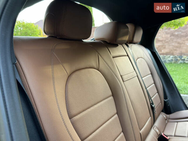 Черный Мерседес ГЛЦ-Класс, объемом двигателя 2 л и пробегом 50 тыс. км за 63950 $, фото 71 на Automoto.ua