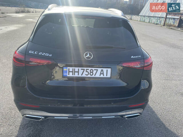 Чорний Мерседес ГЛЦ-Клас, об'ємом двигуна 1.99 л та пробігом 46 тис. км за 71500 $, фото 12 на Automoto.ua
