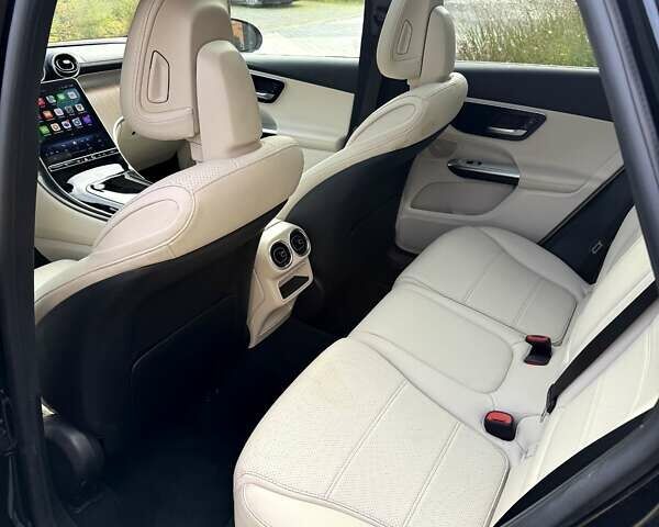 Черный Мерседес ГЛЦ-Класс, объемом двигателя 2 л и пробегом 7 тыс. км за 57000 $, фото 17 на Automoto.ua