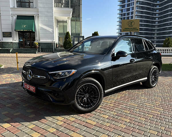 Черный Мерседес ГЛЦ-Класс, объемом двигателя 2 л и пробегом 2 тыс. км за 58900 $, фото 2 на Automoto.ua