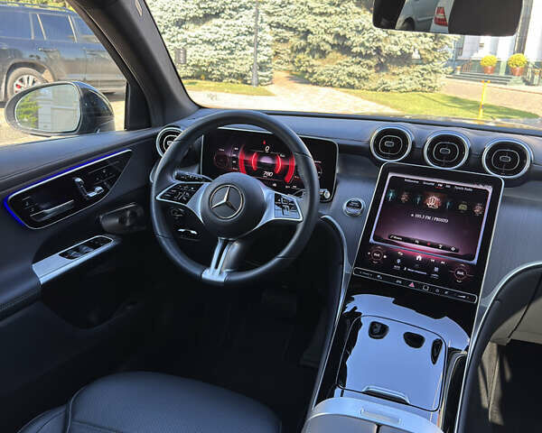 Черный Мерседес ГЛЦ-Класс, объемом двигателя 2 л и пробегом 2 тыс. км за 58900 $, фото 17 на Automoto.ua