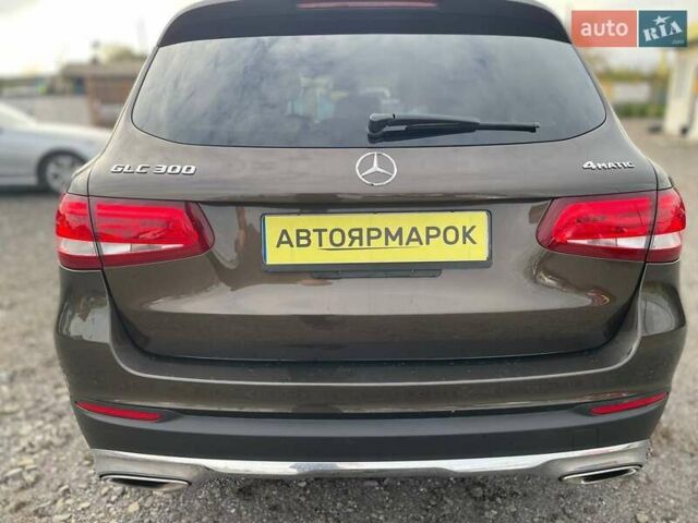 Мерседес ГЛЦ-Класс 2017 в Ужгороде на Automoto.ua Коричневый Мерседес ГЛЦ-Класс, объемом двигателя 1.99 л и пробегом 177 тыс. км за 28900 $, фото 29 на Automoto.ua